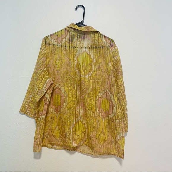 J H collectibles woman’s Yellow and Pink Button-Up Blouse size 1X paisley sheer - Picture 8 of 8